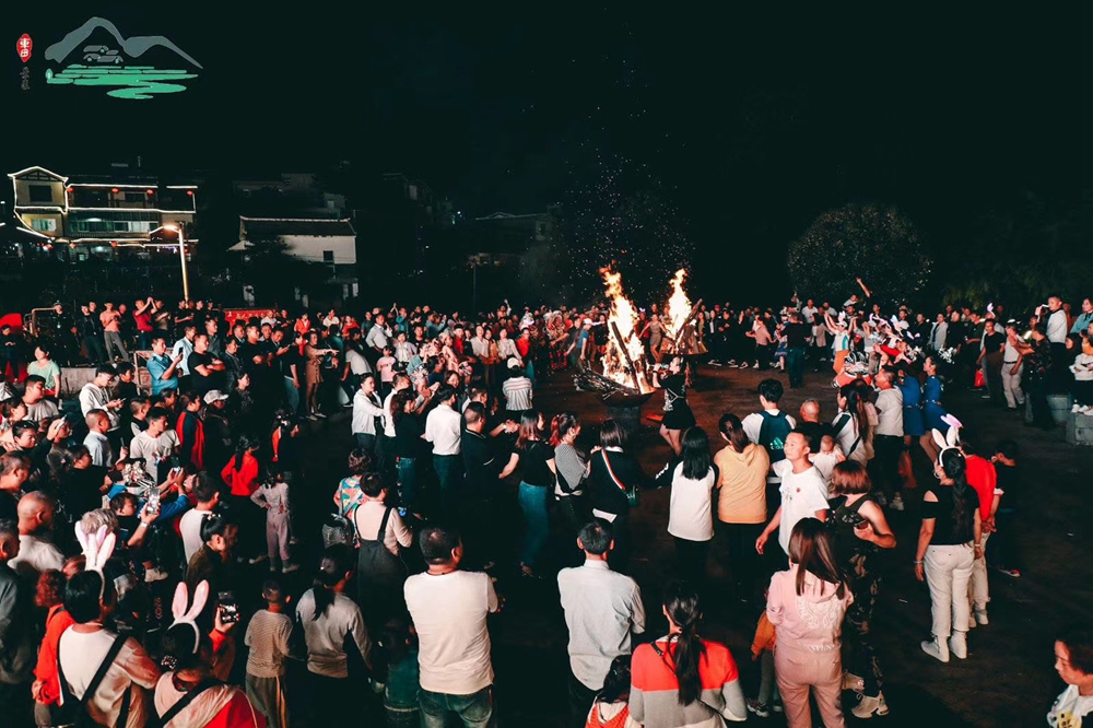 貴安新區(qū)湖潮鄉(xiāng)第三屆中國(guó)農(nóng)民豐收節(jié)(圖4)